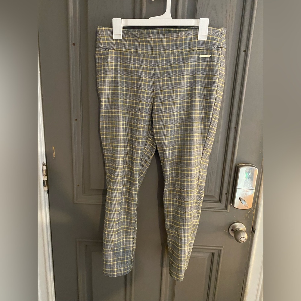 Women Black and Yellow Checkered Pants